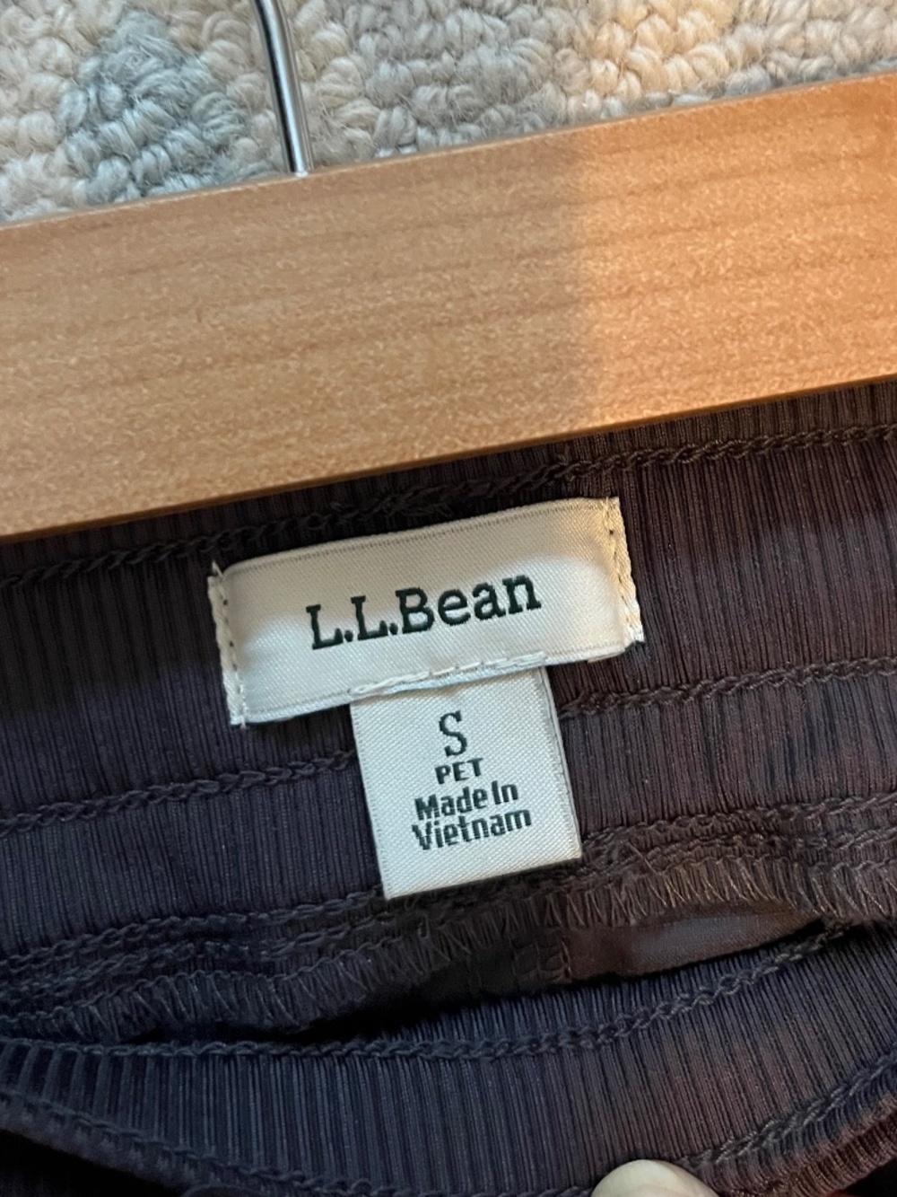 Women's LL Bean Vista Camp-Hike-Walk Pants, Straight Leg Cargo, Sz Pet Small - Picture 10 of 12